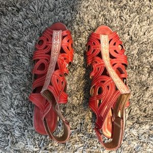 L’Artiste Flourish Heels